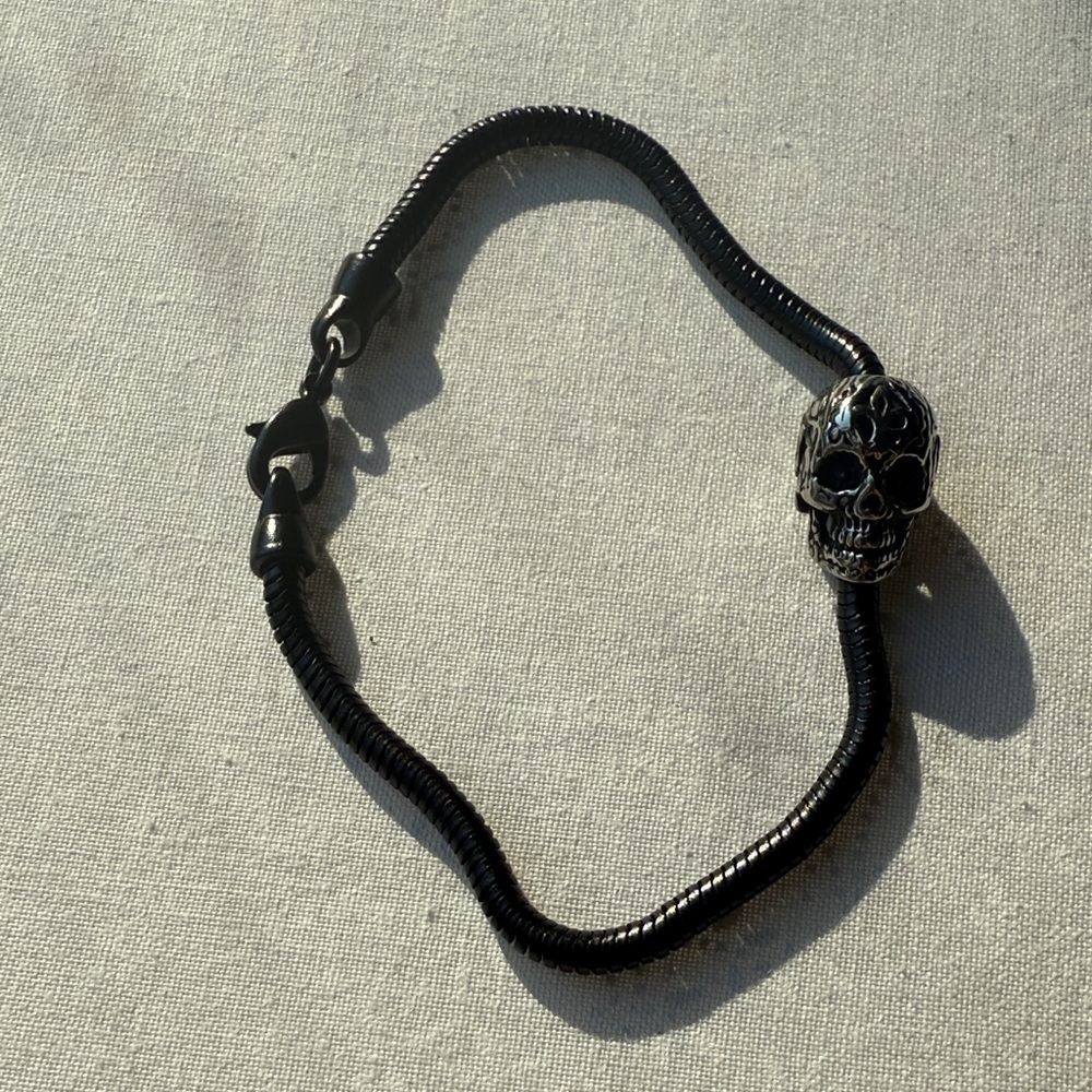 Skull Black Bracelet‎
